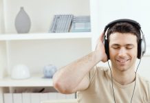 Где можно послушать популярную электронную музыку