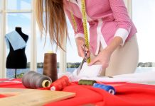 Как организовать эффективную производственную линию на швейной фабрике: ключевые этапы и инструменты