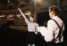 Театральная студия: какие особенности?