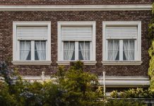 Окна для коттеджей и загородных домов: Какие особенности?