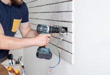 Монтаж кронштейна для телевизора