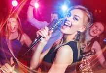 Караоке-клуб: место, где рождаются звёзды