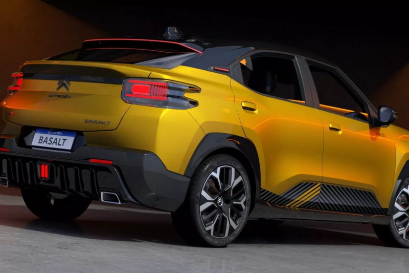 Citroen добавил спорта бюджетному кроссоверу Basalt