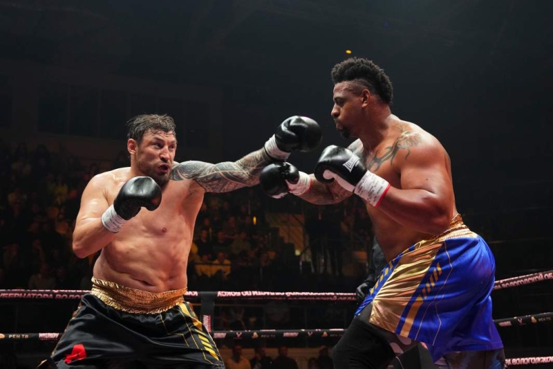 Двойной досрочный: как Папин и Гончаров выиграли свои бои в Вологде