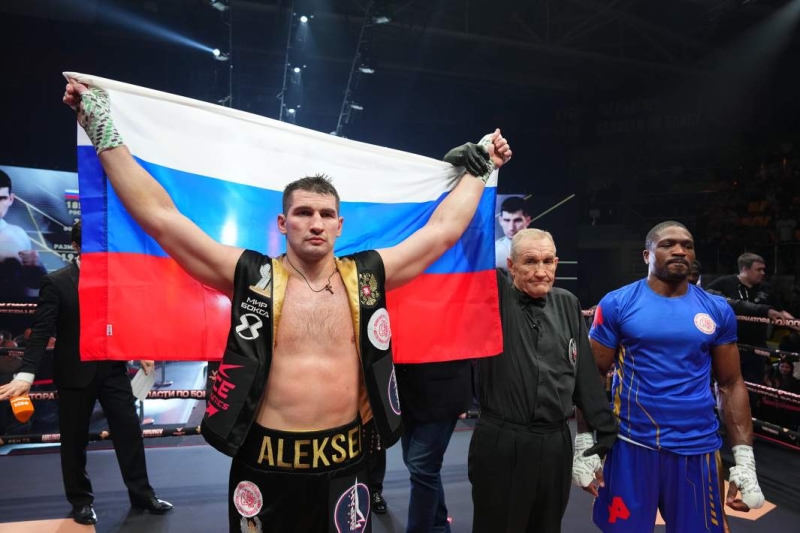 Двойной досрочный: как Папин и Гончаров выиграли свои бои в Вологде