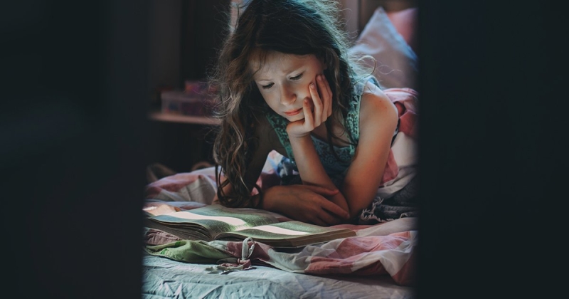 «Книга не должна учить ничему, кроме одного: думать самому»: писательница Ольга Громова — о детской литературе