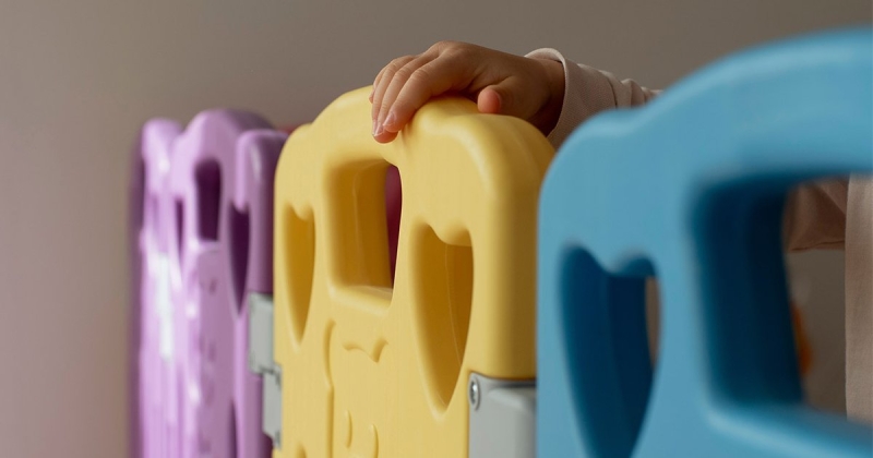 «Меня тоже дети кусают до мяса, и ничего»: дефектолог — о работе в школе-интернате