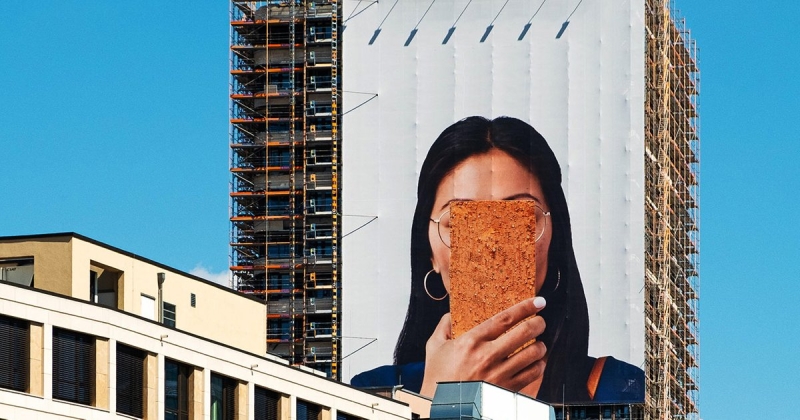 Меньше скроллишь — крепче спишь: зачем зумеры превращают телефоны в кирпич