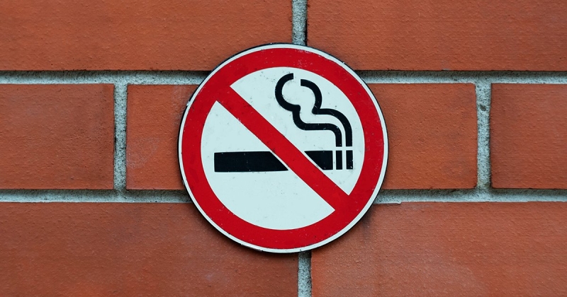 «Поколения без табака»: как в России будет работать запрет на продажу сигарет родившимся после 2017 года