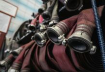 Пожар в цехе в Иркутске локализован на площади 3,5 тыс. кв. м