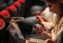 Психолог Полосина пояснила особенности восприятия информации у зумеров