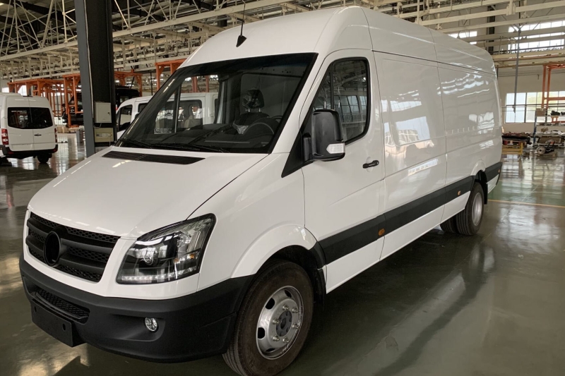 Sollers поставит на конвейер «пиратскую» копию Мерседеса Спринтера