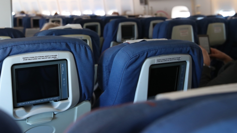 Временные ограничения введены в трех аэропортах на юге России