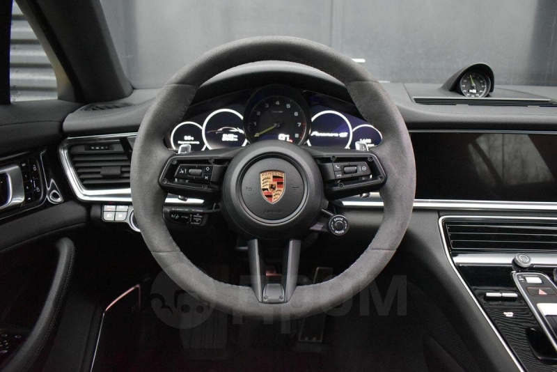 Сотни Porsche по всей России перестали заводиться из-за сбоя